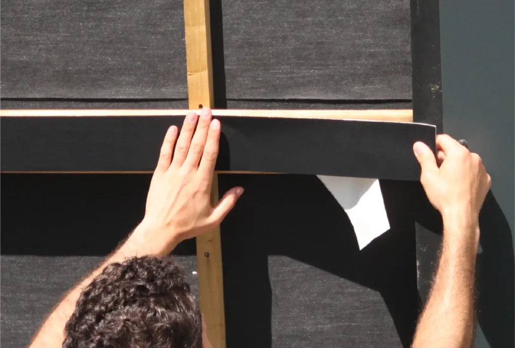 Photo de bande de façade EPDM autocollant