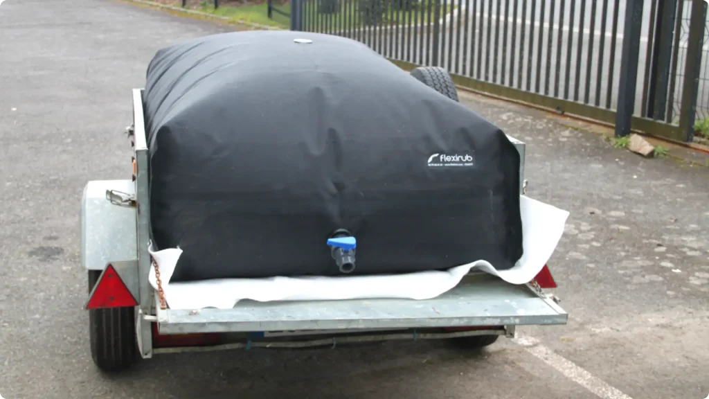 Photo d'une citerne souple rectangulaire de 750 L en EPDM